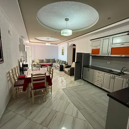 Lejlighed 2 Bedroom Flat