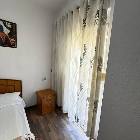 Lejlighed 2 Bedroom Flat